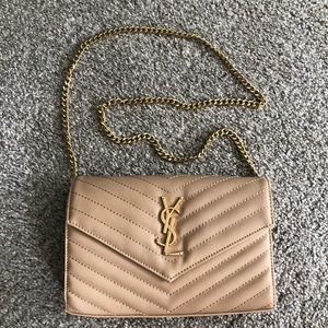 Saint Laurent Monogramme Large Grain de Poudre Wallet on Chain